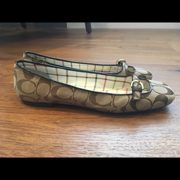Coach Monogram Flats with buckle Detail - Picture 8 of 8